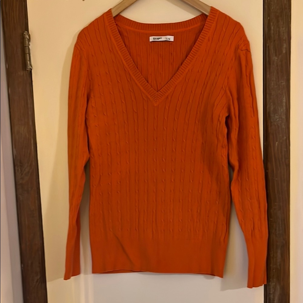 Old Navy Women’s Orange V-Neck Cable Knit Sweater
